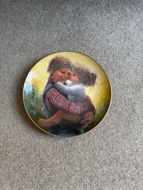 Love In Your Heart Sue Ellen Collector Plate #2505